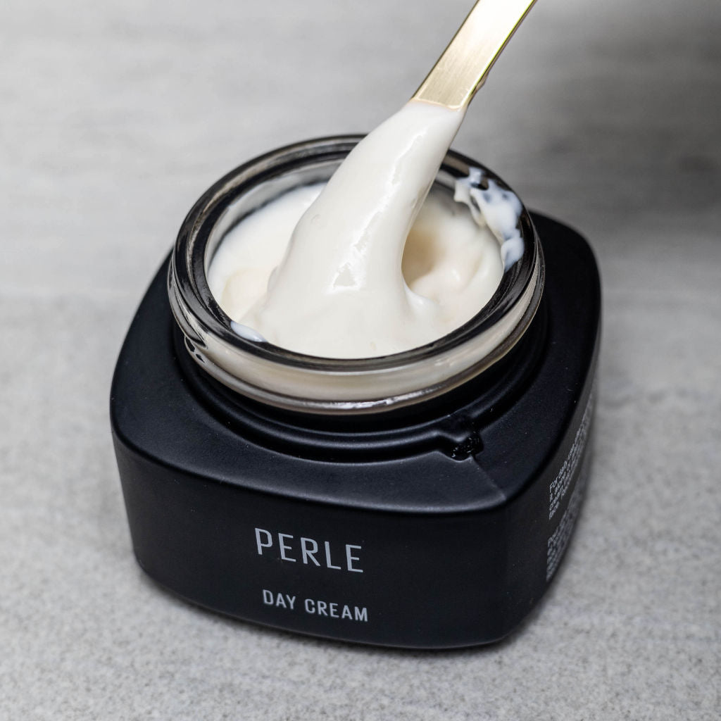 PERLE Best Hyaluronic Acid Day Cream | FEY Cosmetics | PERLE La meilleure crème de jour à l&